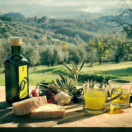 Podere Scaluccia مزرعة للإقامة *